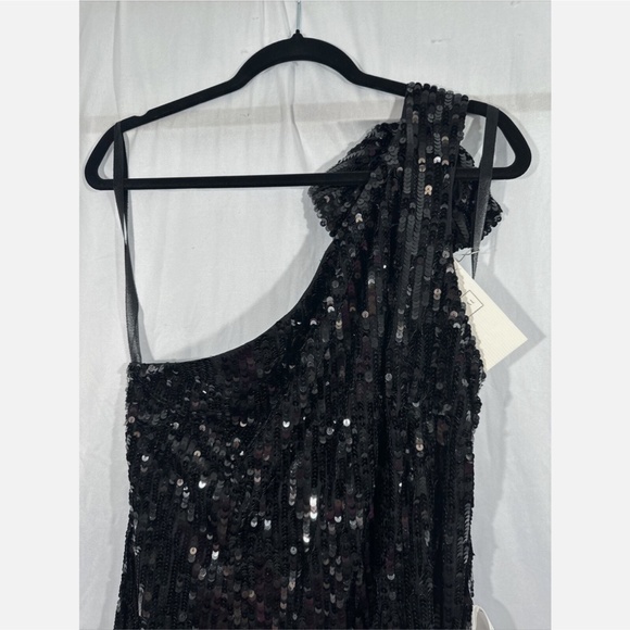 NWT $598 Mac Duggal [ 12 ] Sequined One Shoulder‎ Back Bow Detail Gown Black - Picture 10 of 15